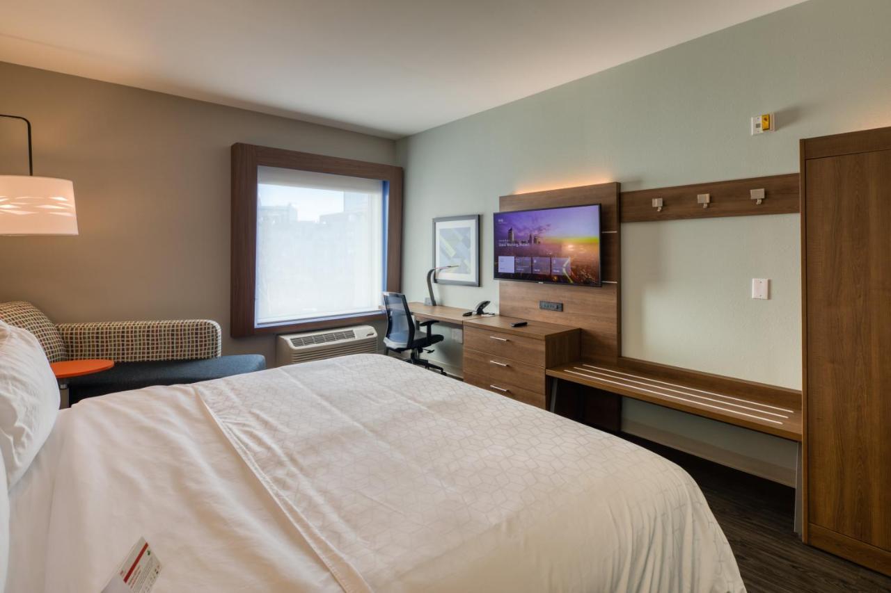 Holiday Inn Express & Suites - Charlotte - South End By Ihg Exterior foto