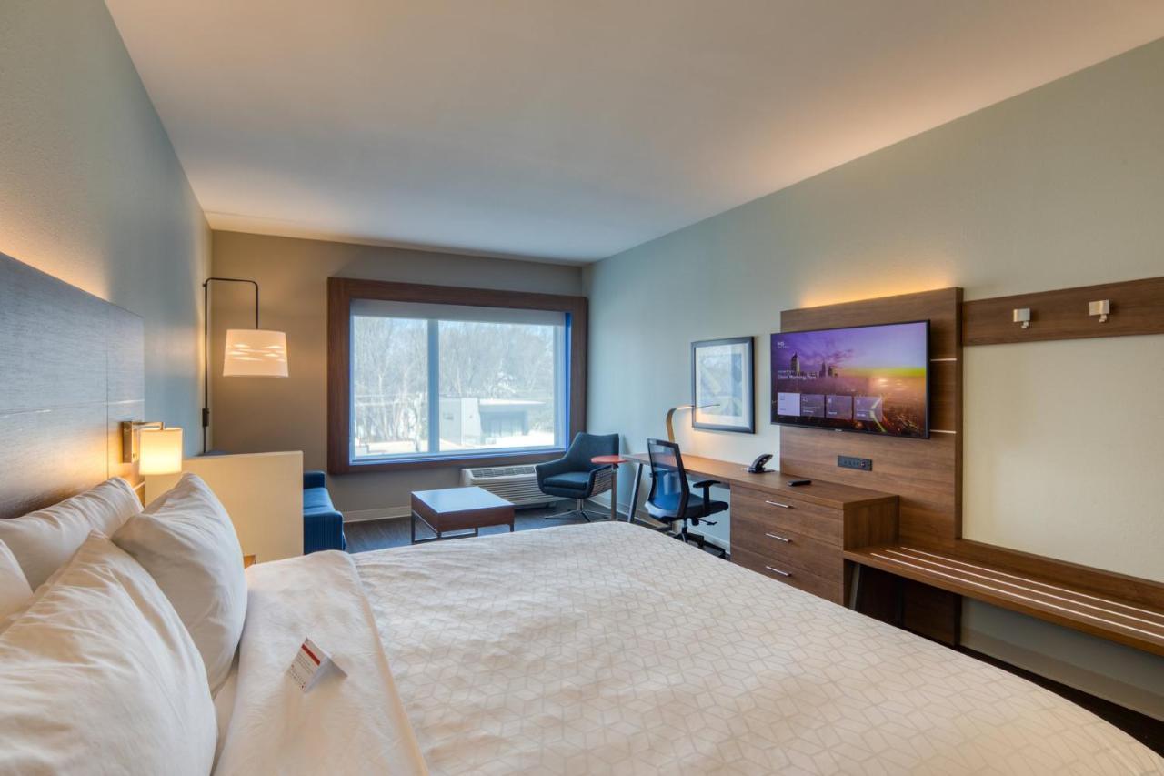 Holiday Inn Express & Suites - Charlotte - South End By Ihg Exterior foto